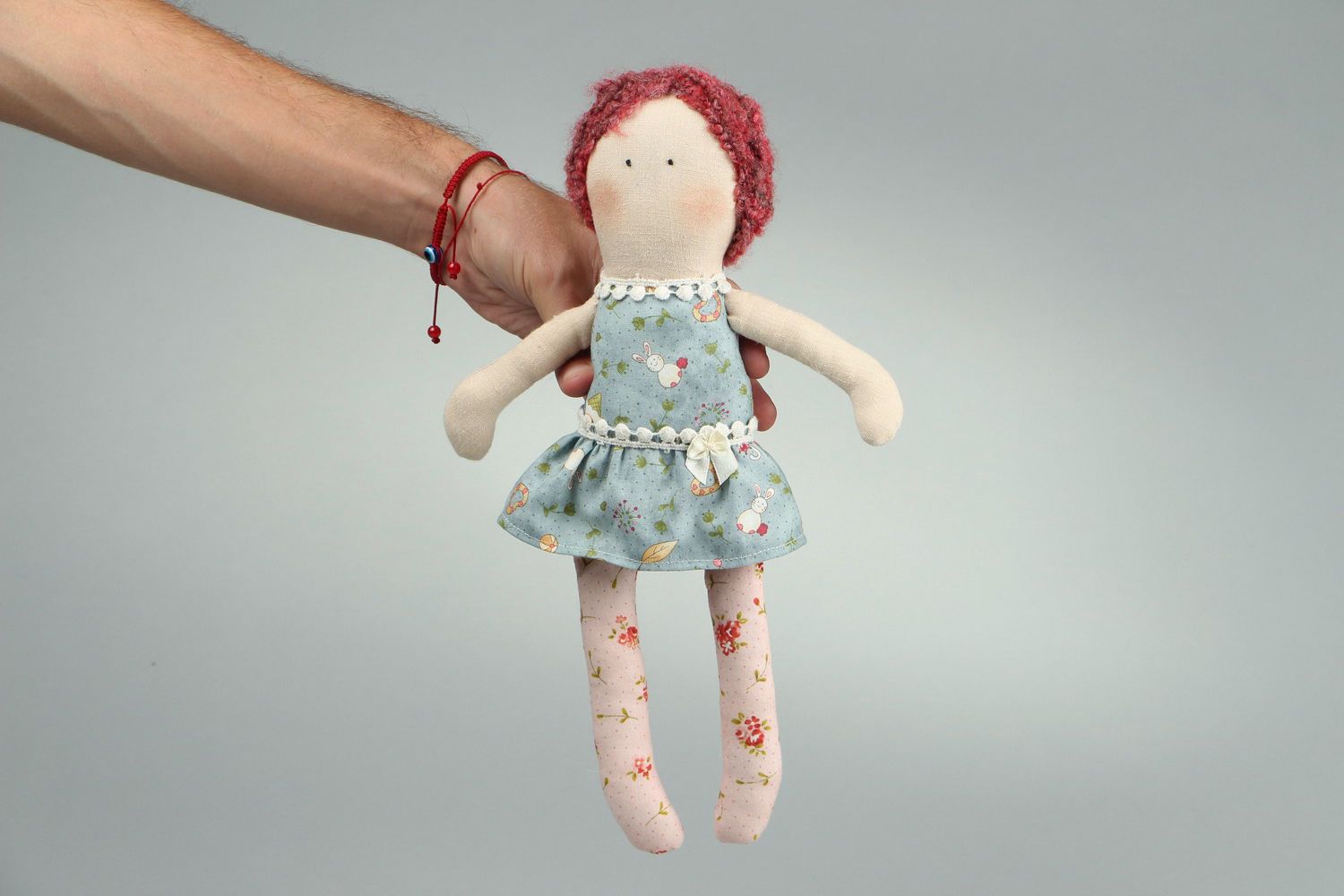 Bambola in stoffa fatta a mano pupazzo di pezza morbida decorazione d’interni foto 5