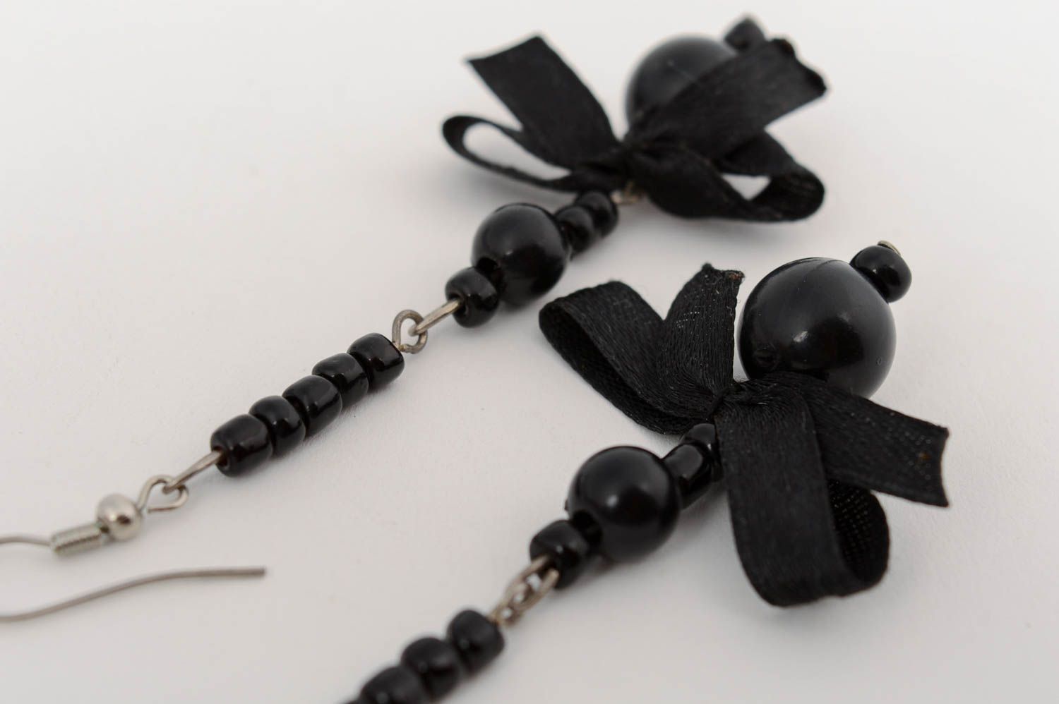 Handmade evening long dangle earrings with black beads and satin ribbon bows photo 3