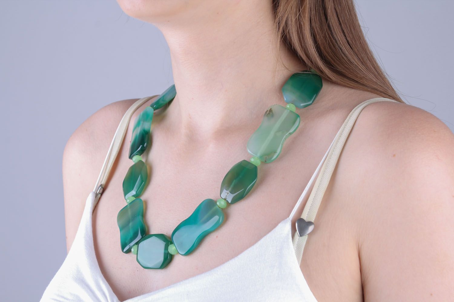 Green natural stone necklace photo 4