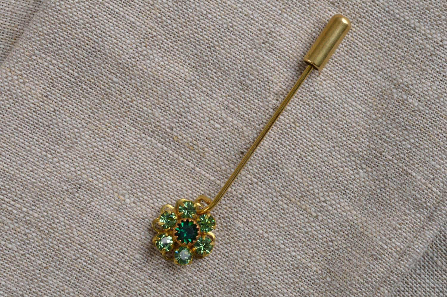 Broche avec fleur en cristaux autrichiens faite main en métal petite élégante photo 5