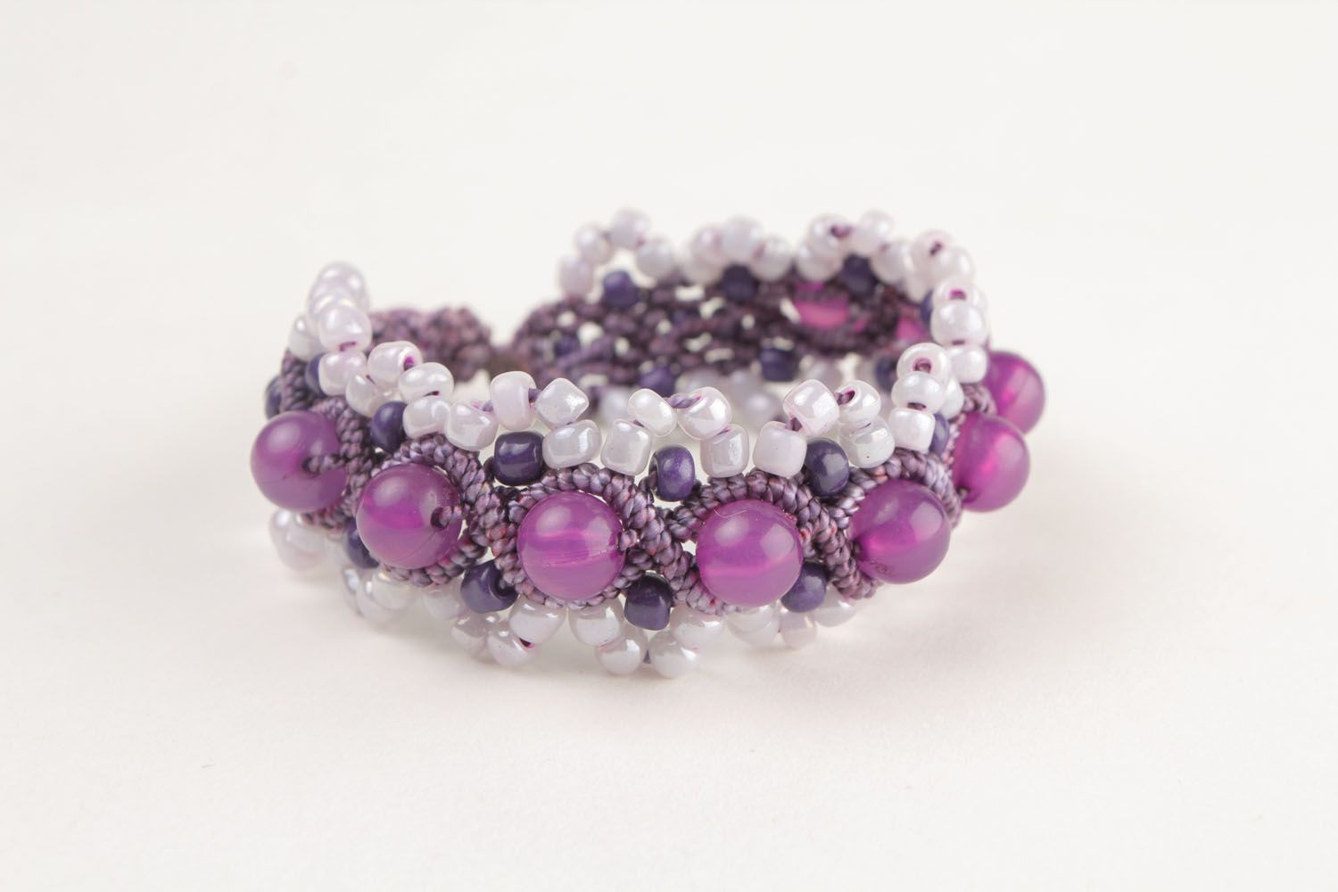 Lilac wrist bracelet photo 4