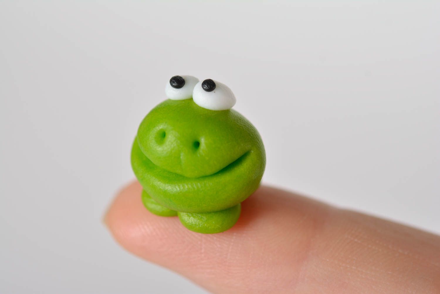 Statuette design Figurine grenouille fait main en pâte polymère Déco maison photo 4
