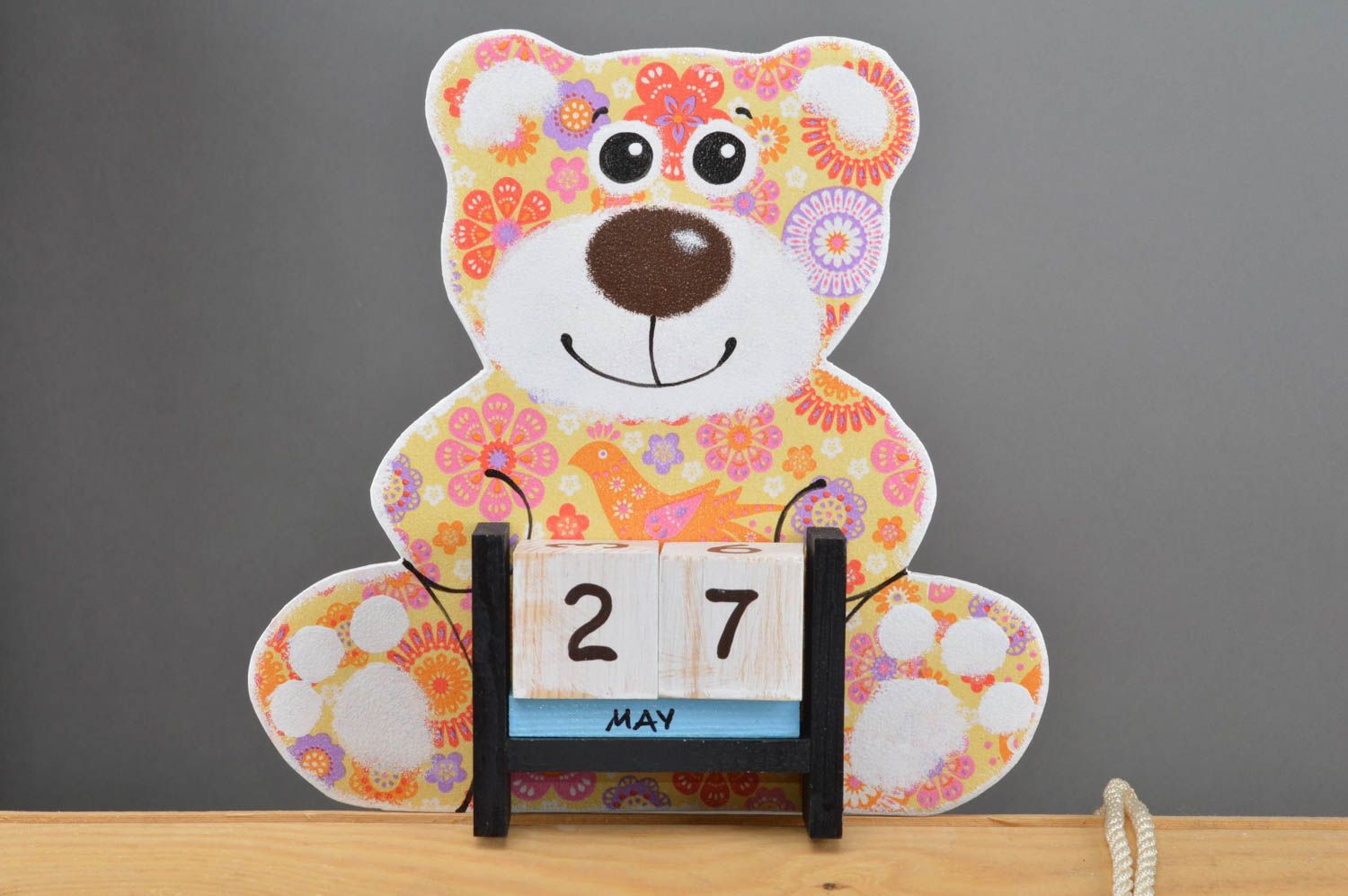 Blumiger Holz Tischkalender für Kinder in Form von Bären für 4 Monate handmade foto 2