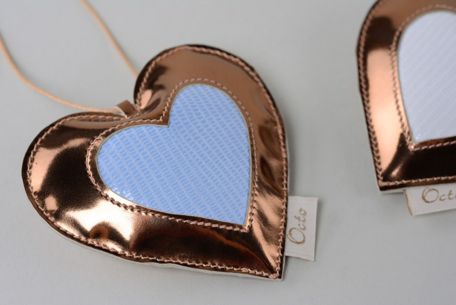 Leather heart-shaped keychain photo 5