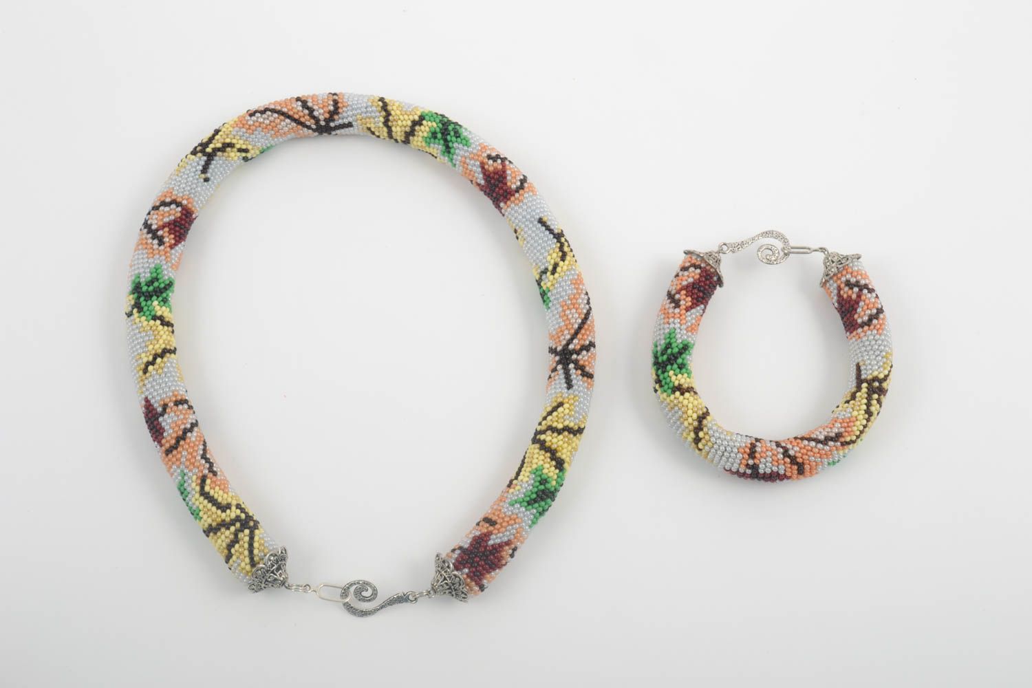 Elegant unusual necklace handmade stylish bracelet beautiful jewelry set photo 3