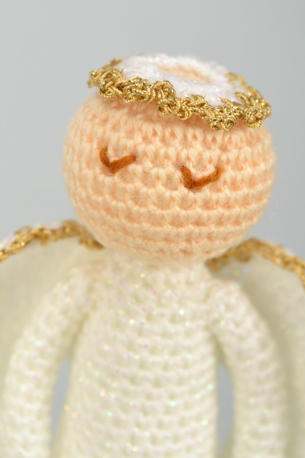 Small crochet woolen toy Angel photo 3