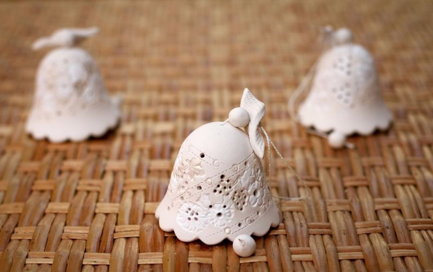 Ceramic lace bell photo 4