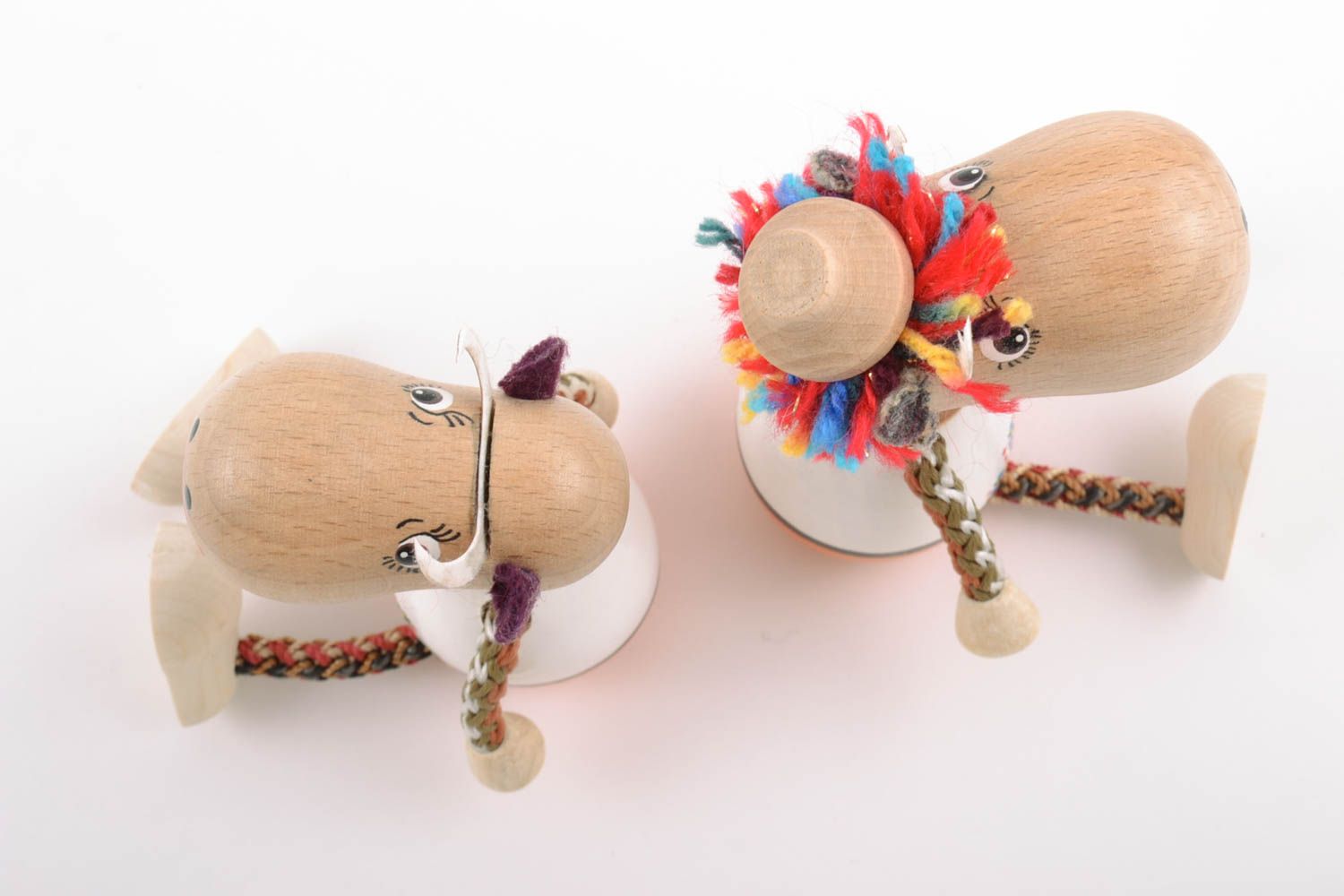 Авторские деревянные эко игрушки бык и корова ручной работы с росписью для детей фото 4