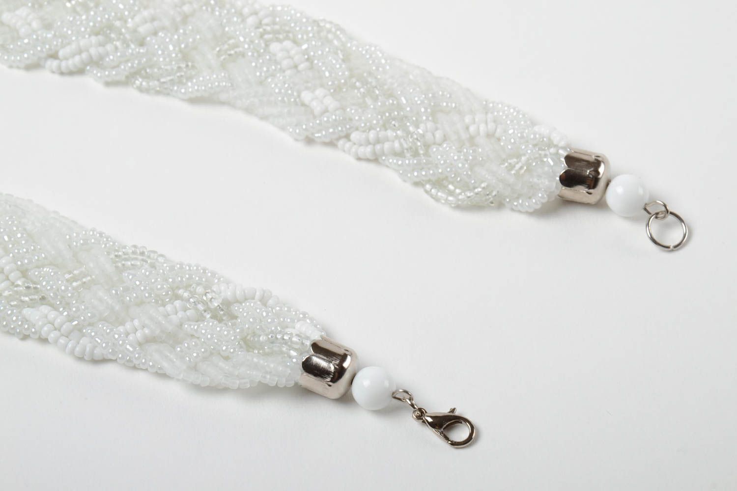 Ожерелье из чешского бисера широкое белое авторское плетеное ручной работы фото 4