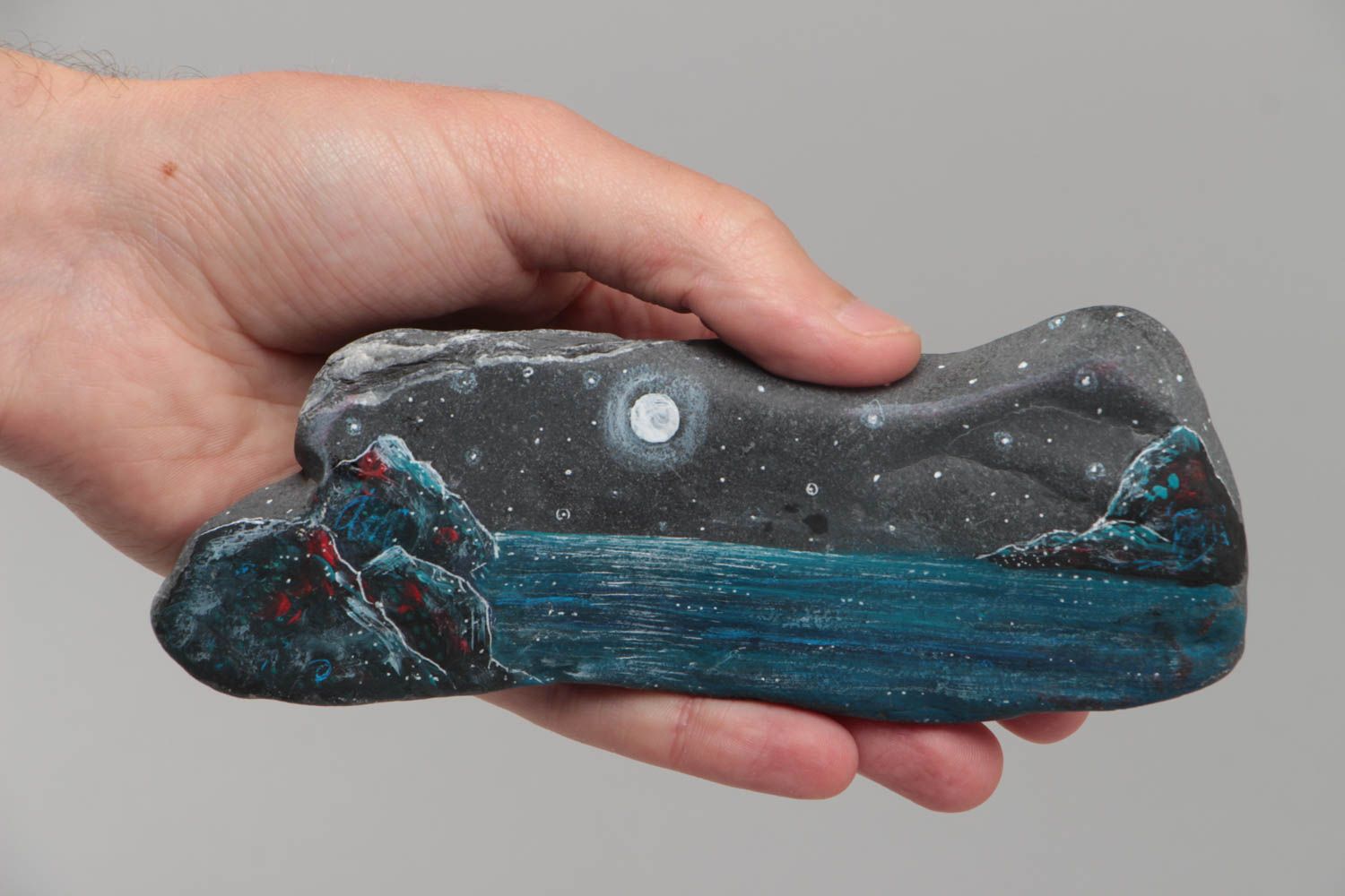 Большой расписной морской камень ручной работы красивый оригинальный с пезайжем фото 5