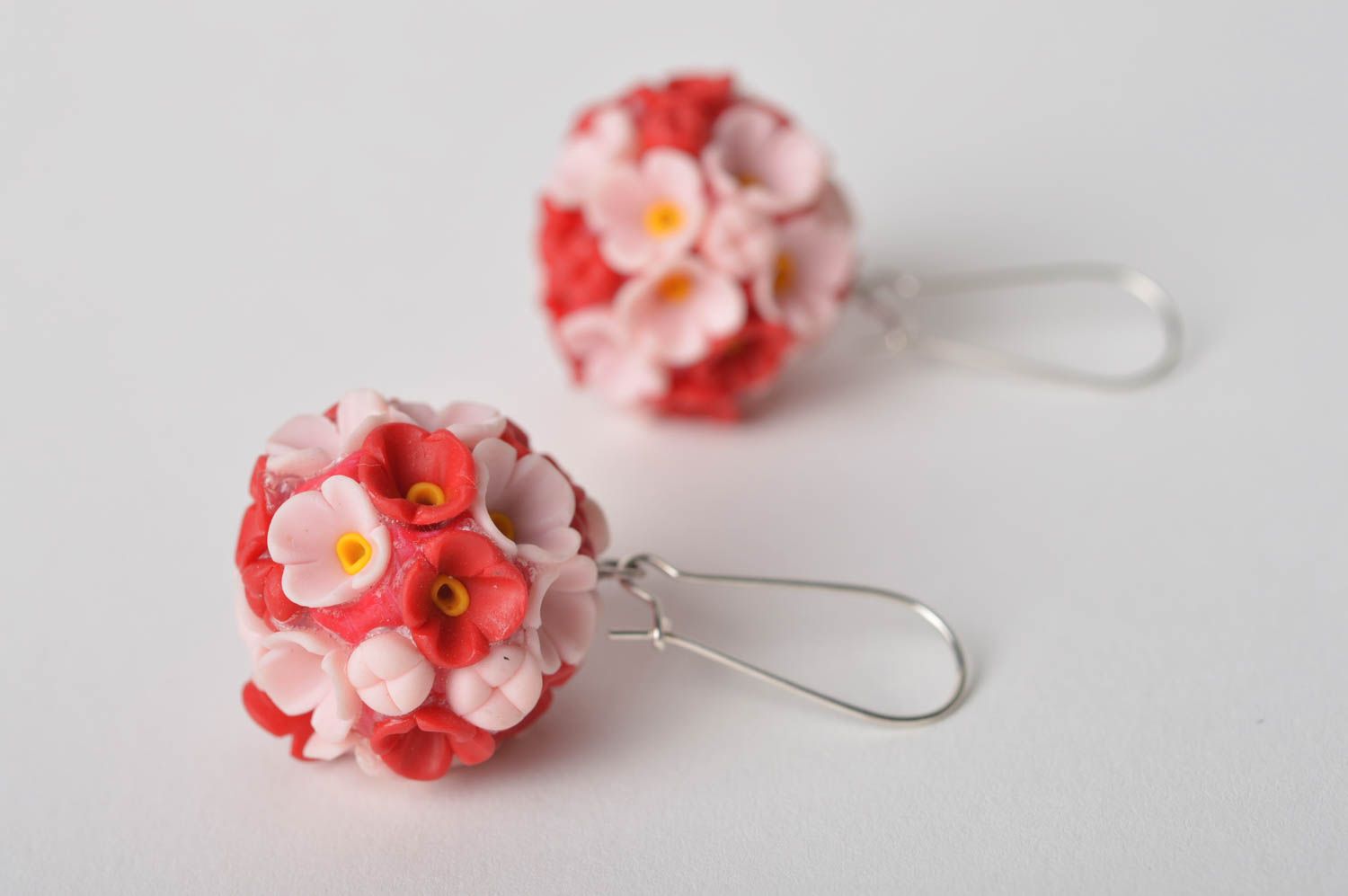 Handmade Polymer Clay Earrings, Floral Earrings, Dangle Earrings, White Clay  Earrings, Wood Earrings, Flowers, Gift for Her, Gift Idea