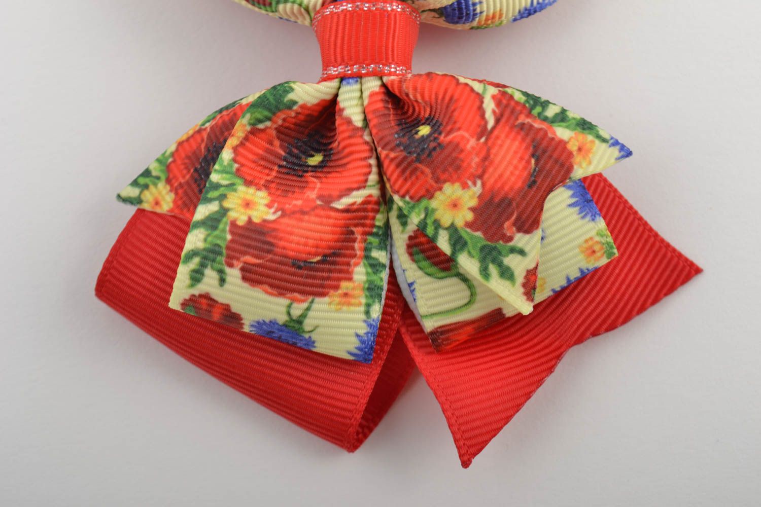 Set de noeuds pour barrettes rouges à motif floral faits main 2 pièces photo 4