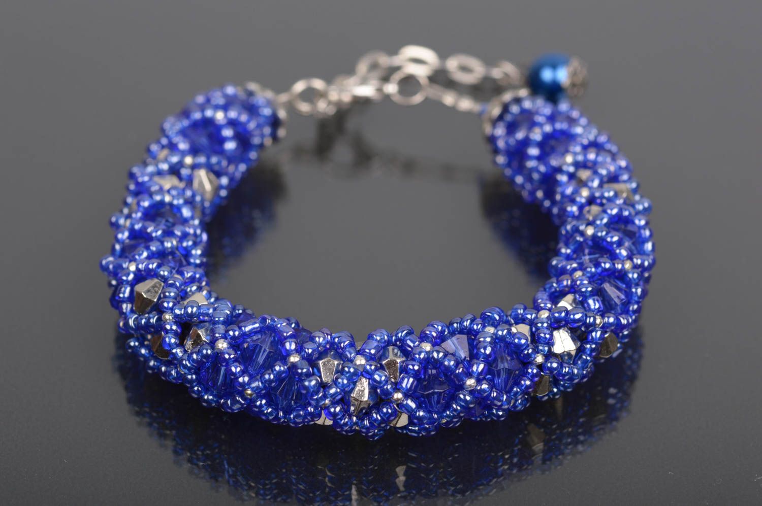 Bracelet original Bijou fait main bleu en perles de rocaille Cadeau femme photo 1