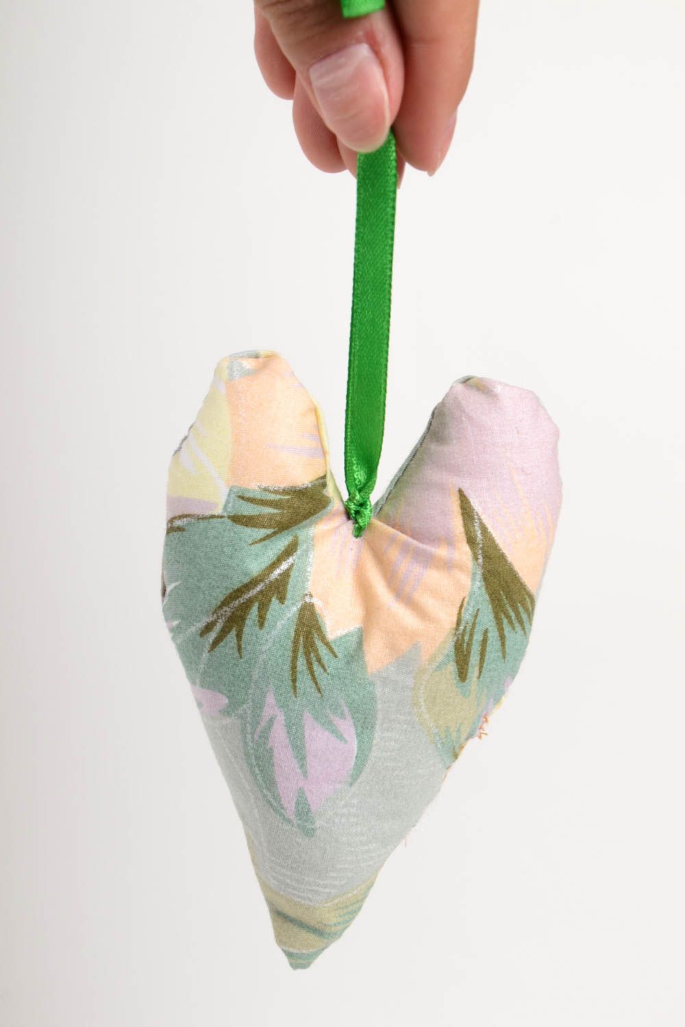 Сердечко хэнд мейд мягкая игрушка декор для дома мягкая подвеска из ткани фото 2