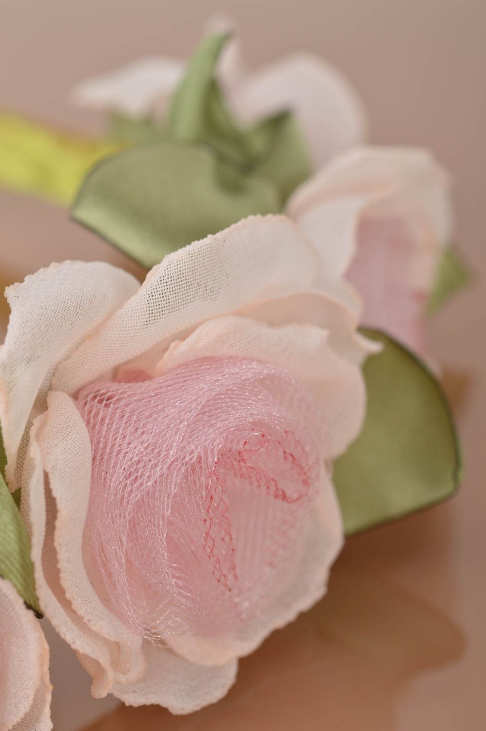 Serre-tête avec fleurs roses en mousseline de soie fait main délicat romantique photo 5