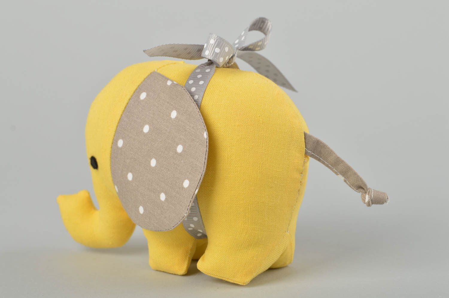 Jouet éléphant jaune fait main Peluche en tissu de coton Cadeau original design photo 5