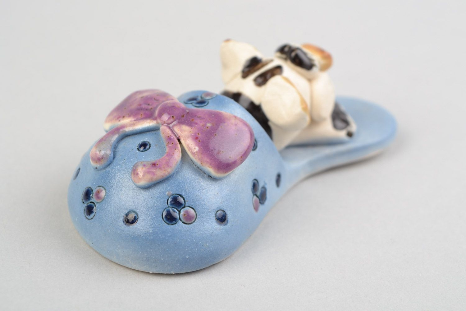 Small homemade ceramic figurine of kitten in owner's slipper painted with glaze photo 5