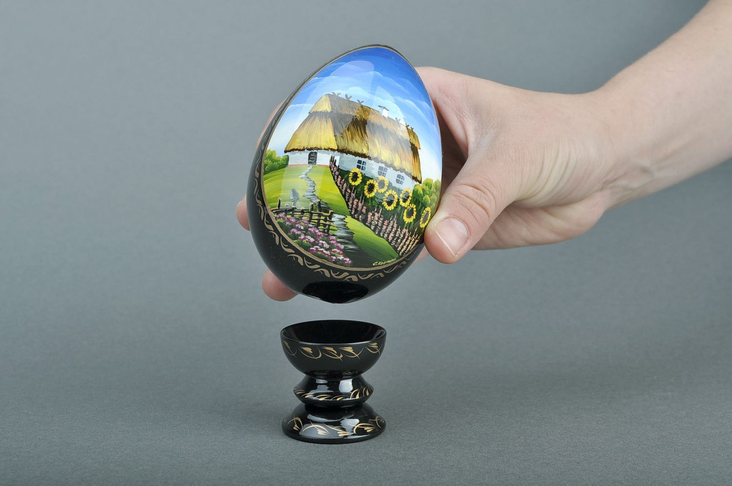 Huevo de Pascua de madera con soporte Casa y girasoles foto 5