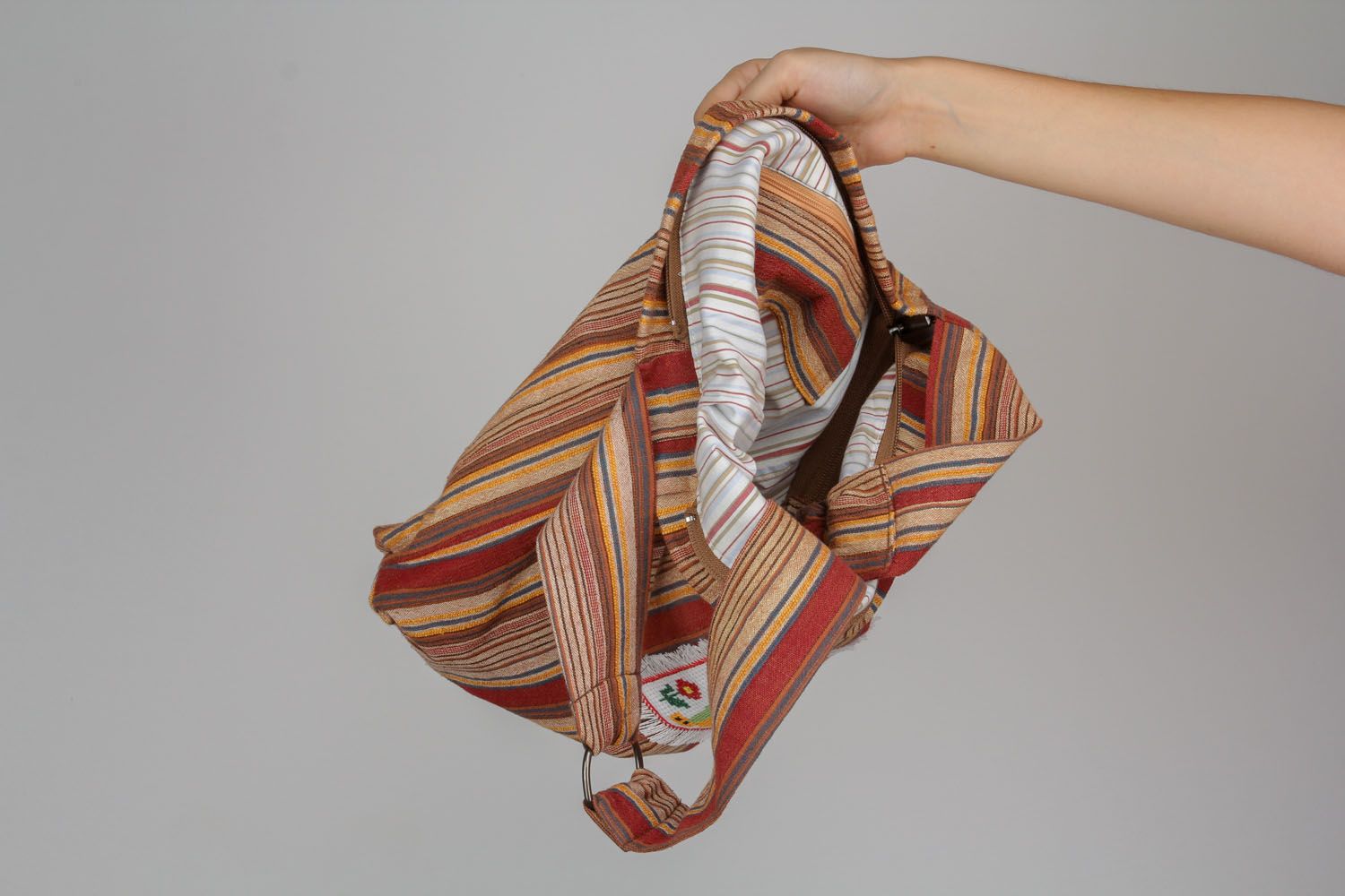 Borsa con ricamo tessile fatta a mano borsetta bella accessorio da ragazza foto 5