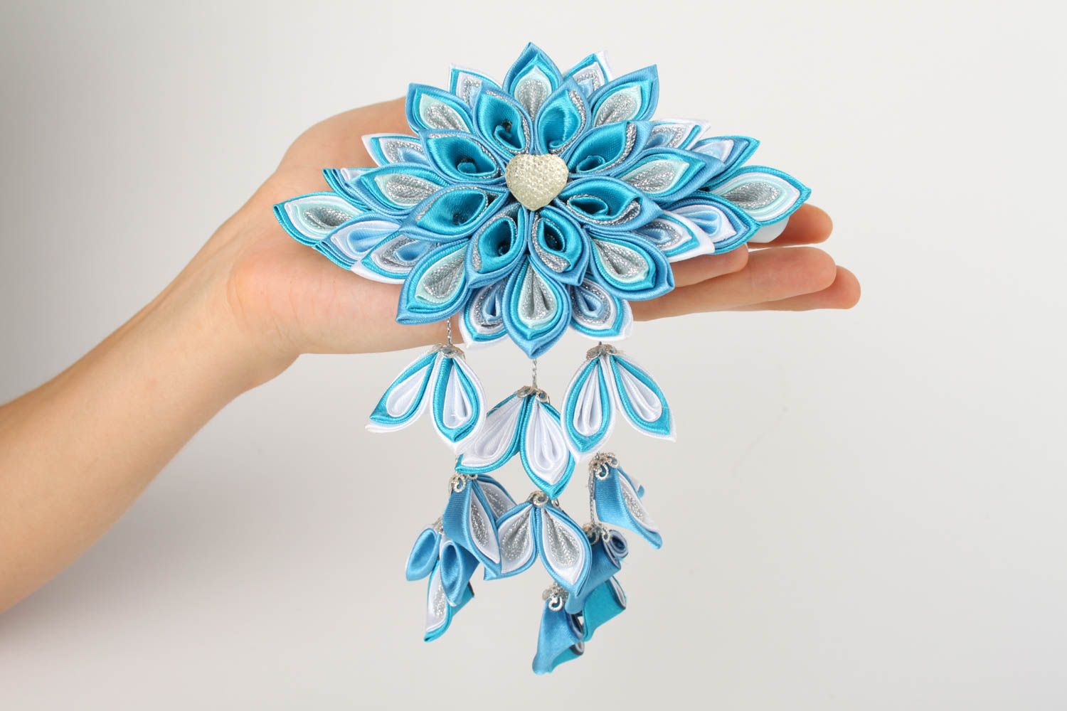 Gancho para el cabello artesanal accesorio para niña gancho con flor azul foto 5