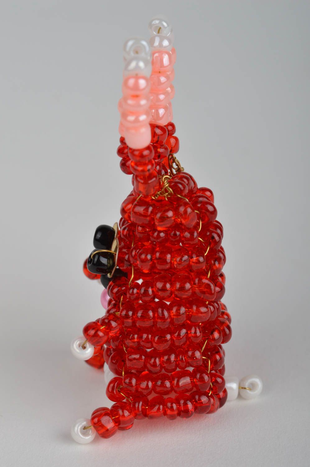 Пальчиковая игрушка заяц красный забавный из китайского бисера ручной работы фото 3