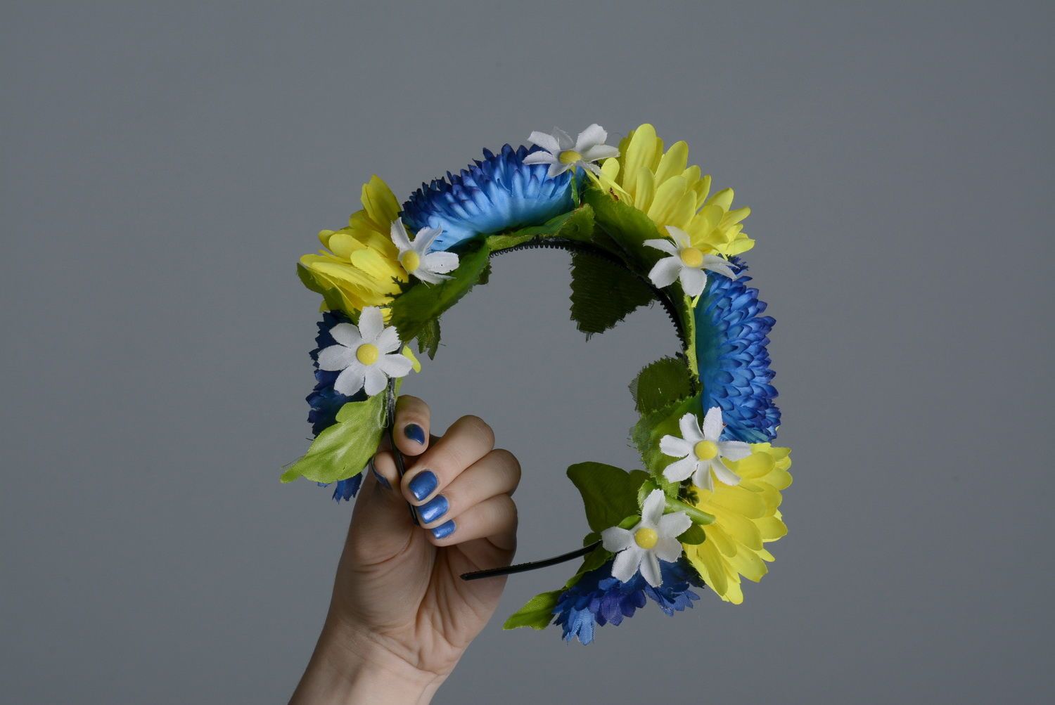 Serre tête couronne de fleurs Ukraine photo 3