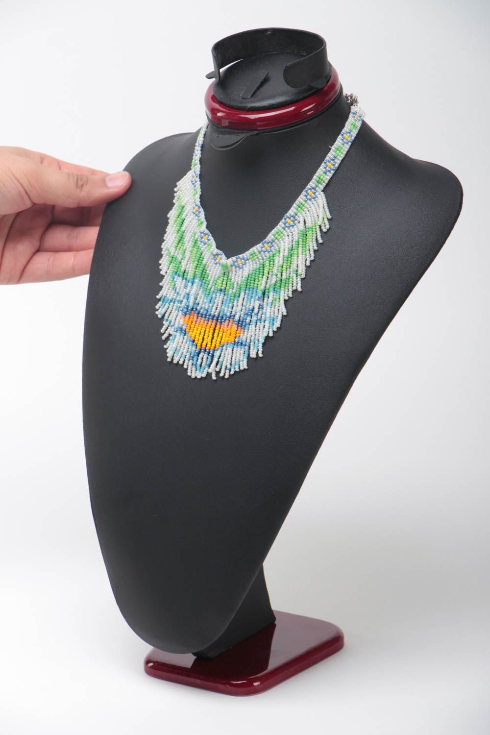 Ожерелье из бисера разноцветное ромашковое авторское красивое ручной работы фото 5