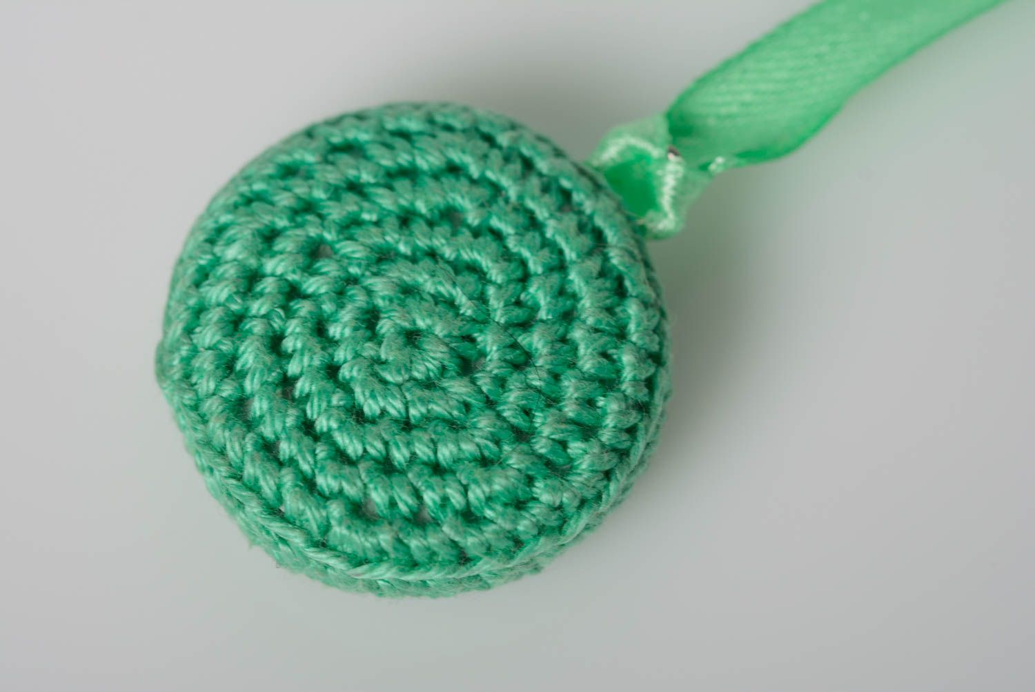 Handmade crochet pendant created of cotton threads and glass button on satin ribbon photo 4