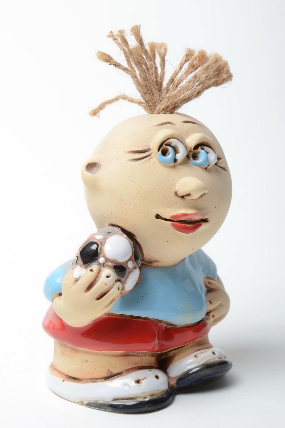Petite figurine footballeur en demi-porcelaine peinte décorative faite main photo 2