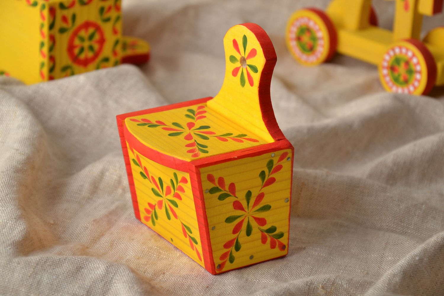 Wooden salt pot with Ukrainian folk painting photo 1