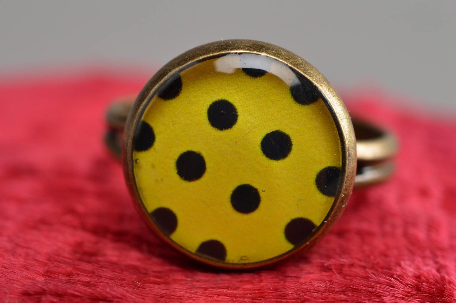 Bright handmade designer decoupage ring coated with epoxy adjustable size photo 3