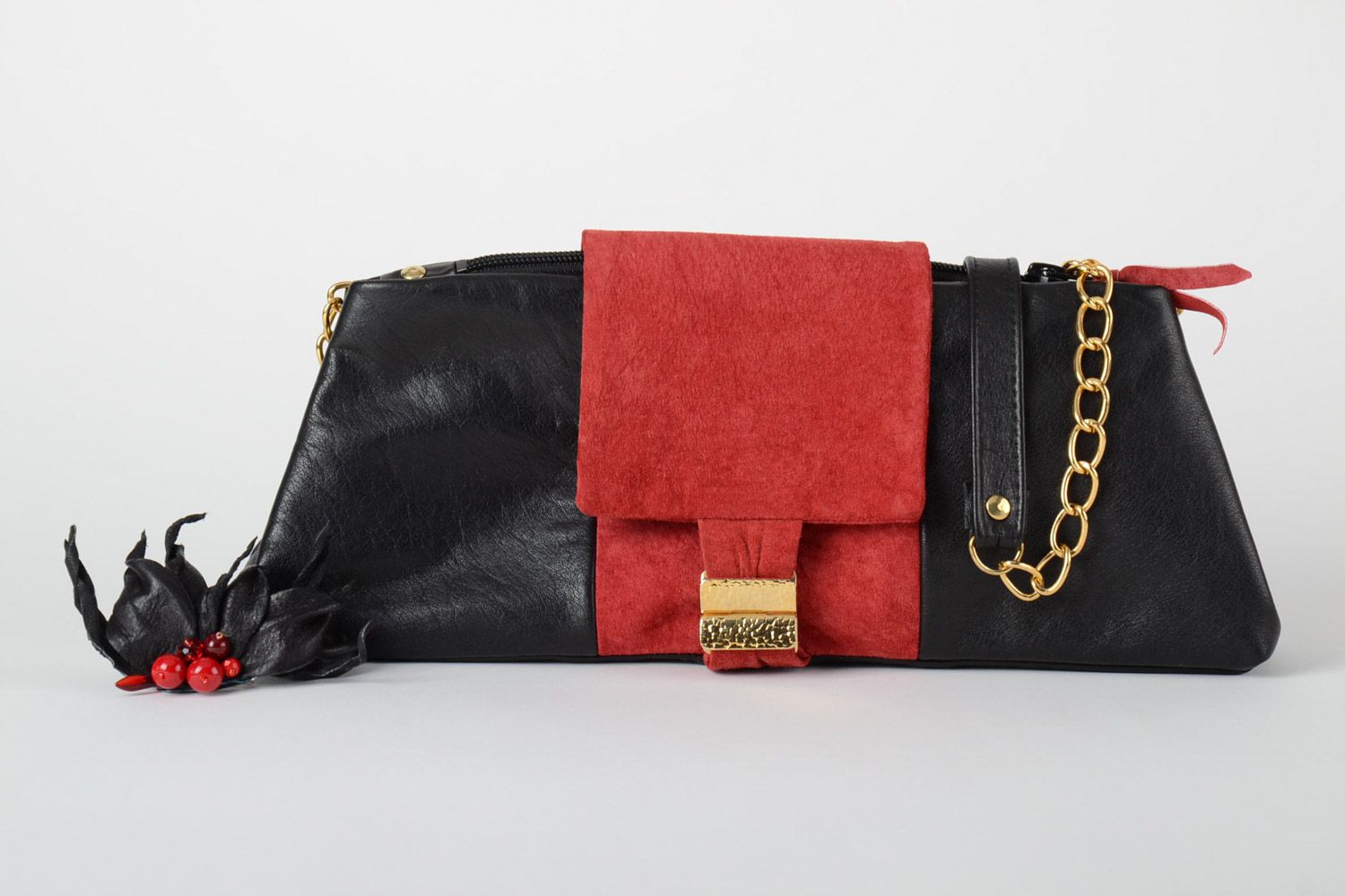 Conjunto de accesorios de cuero natural 2 piezas broche y bolso negros artesanales foto 2