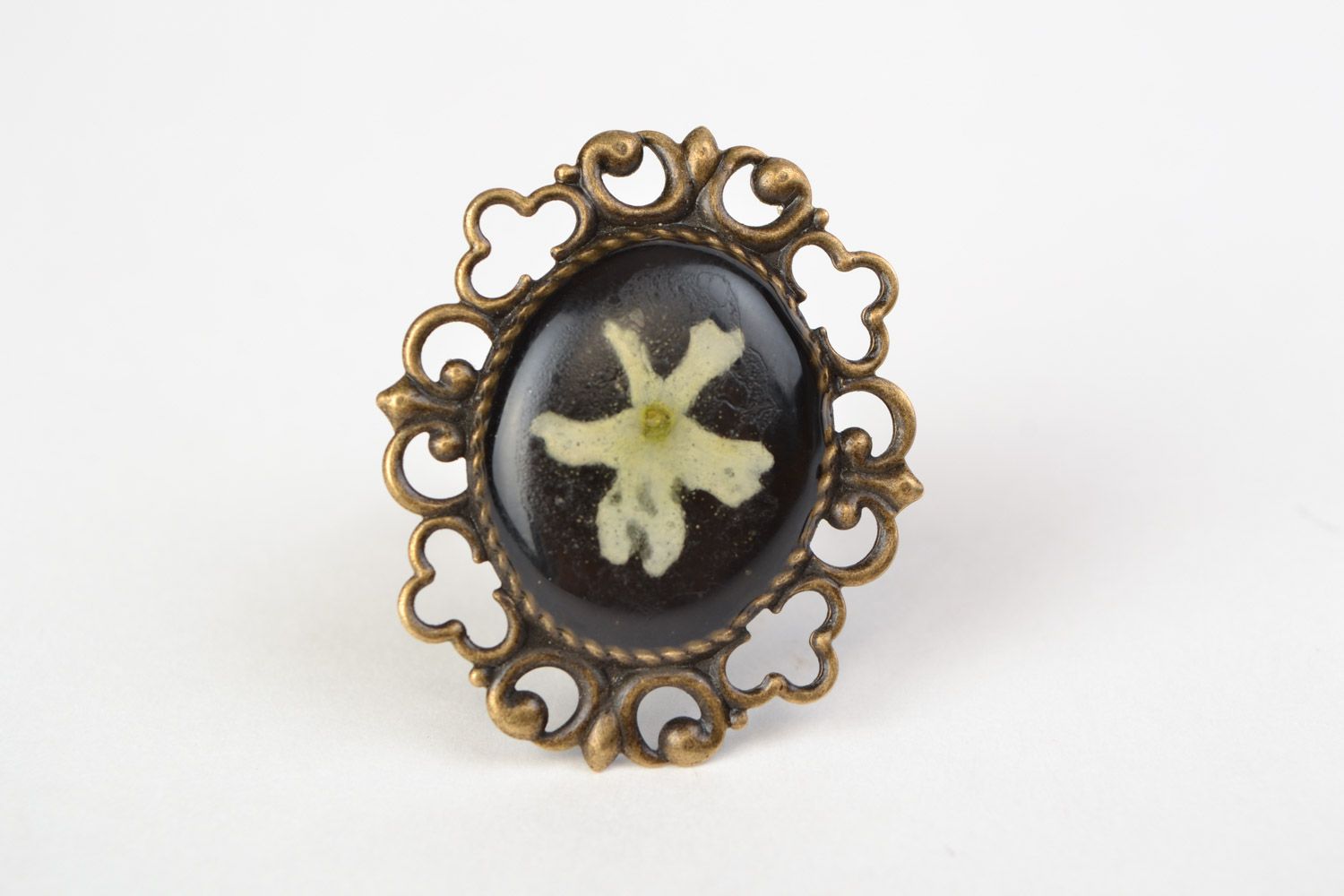 Handmade massiver Ring mit echter Blume und Epoxidharz im Vintage Stil für Frau foto 2