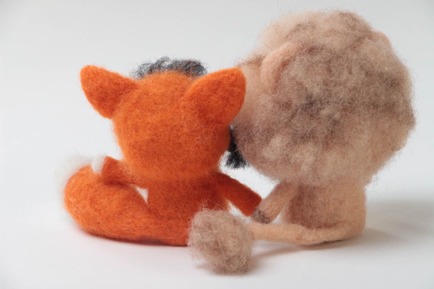 Small handmade felted wool toys set 2 pieces lion and fox for children photo 4
