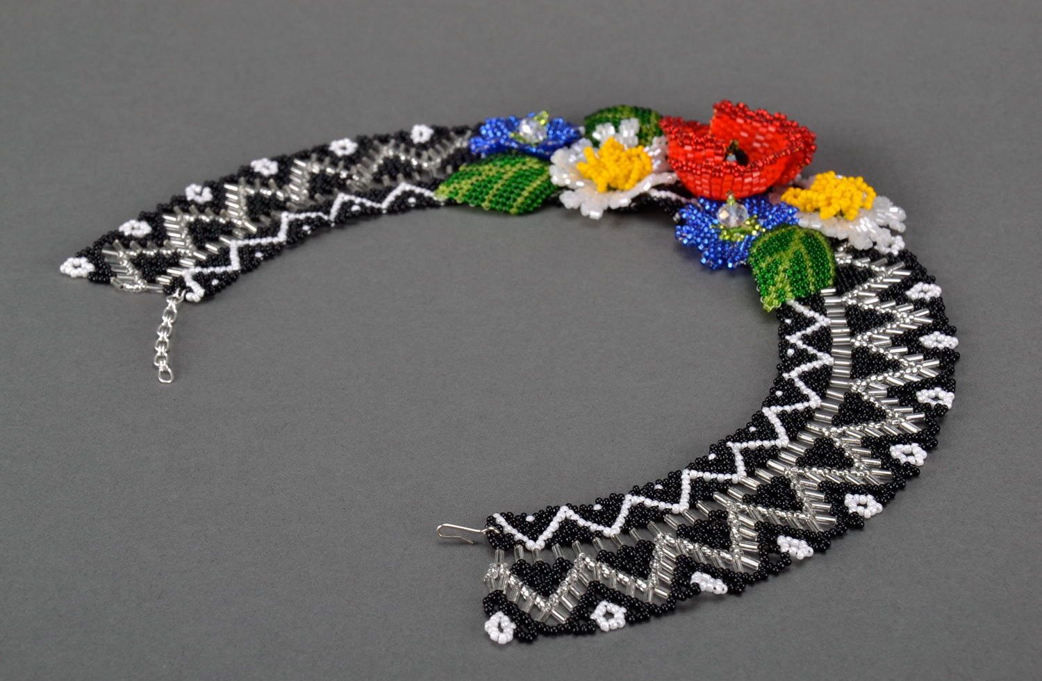 Necklace made of Czech beads Wild flowers photo 3