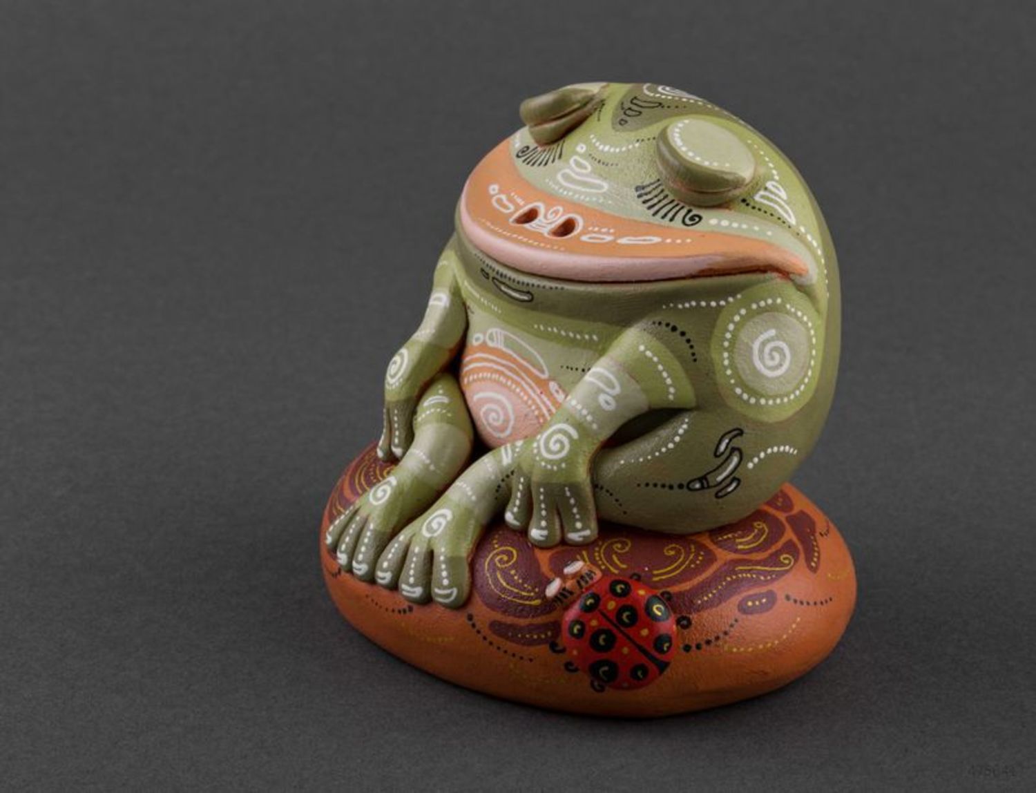 Clay statuette Frog photo 2