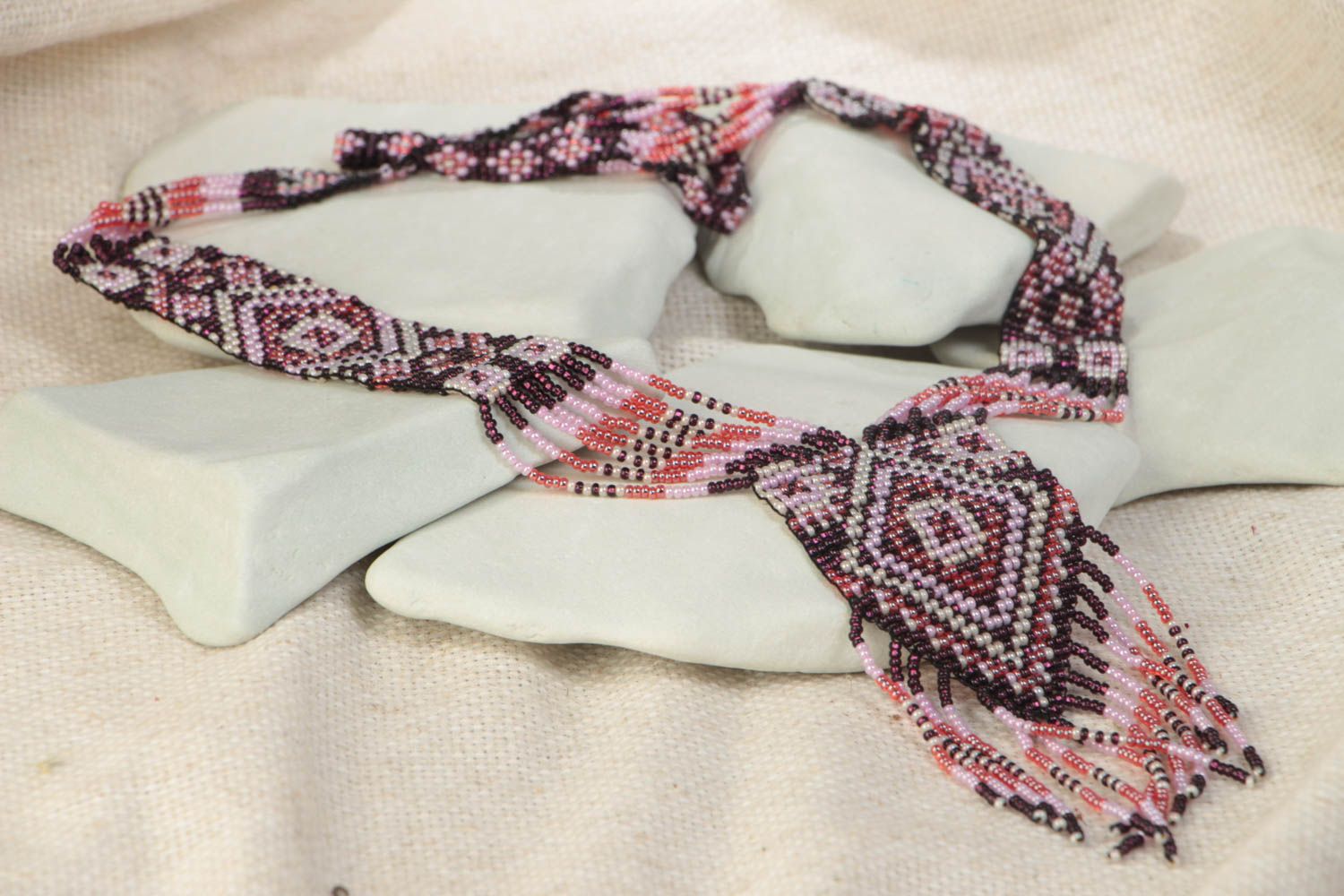 Collar de abalorios artesanal original estiloso bonito guerdán de autor  foto 1