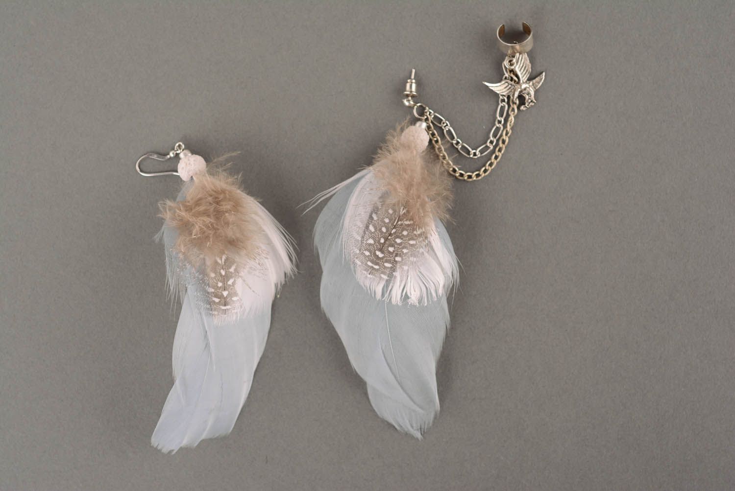 Ear cuffs with feathers Grey photo 2