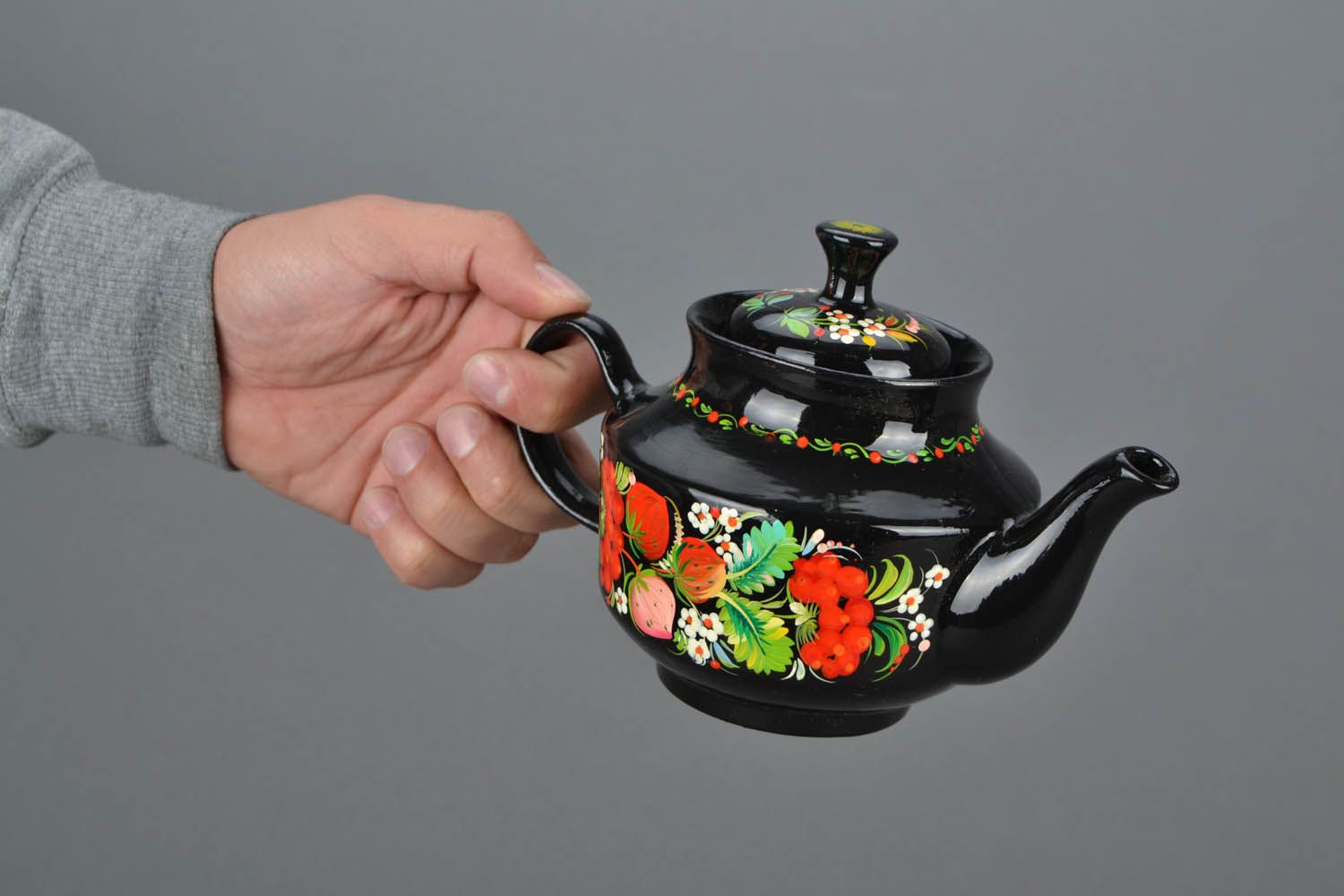 Painted teapot photo 2