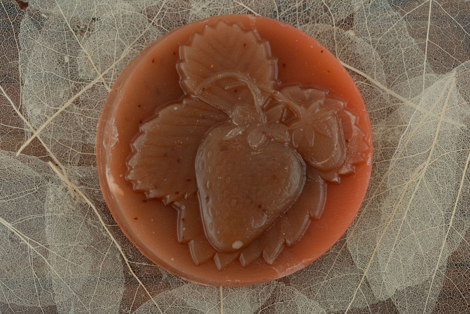 Natural soap with strawberry photo 3