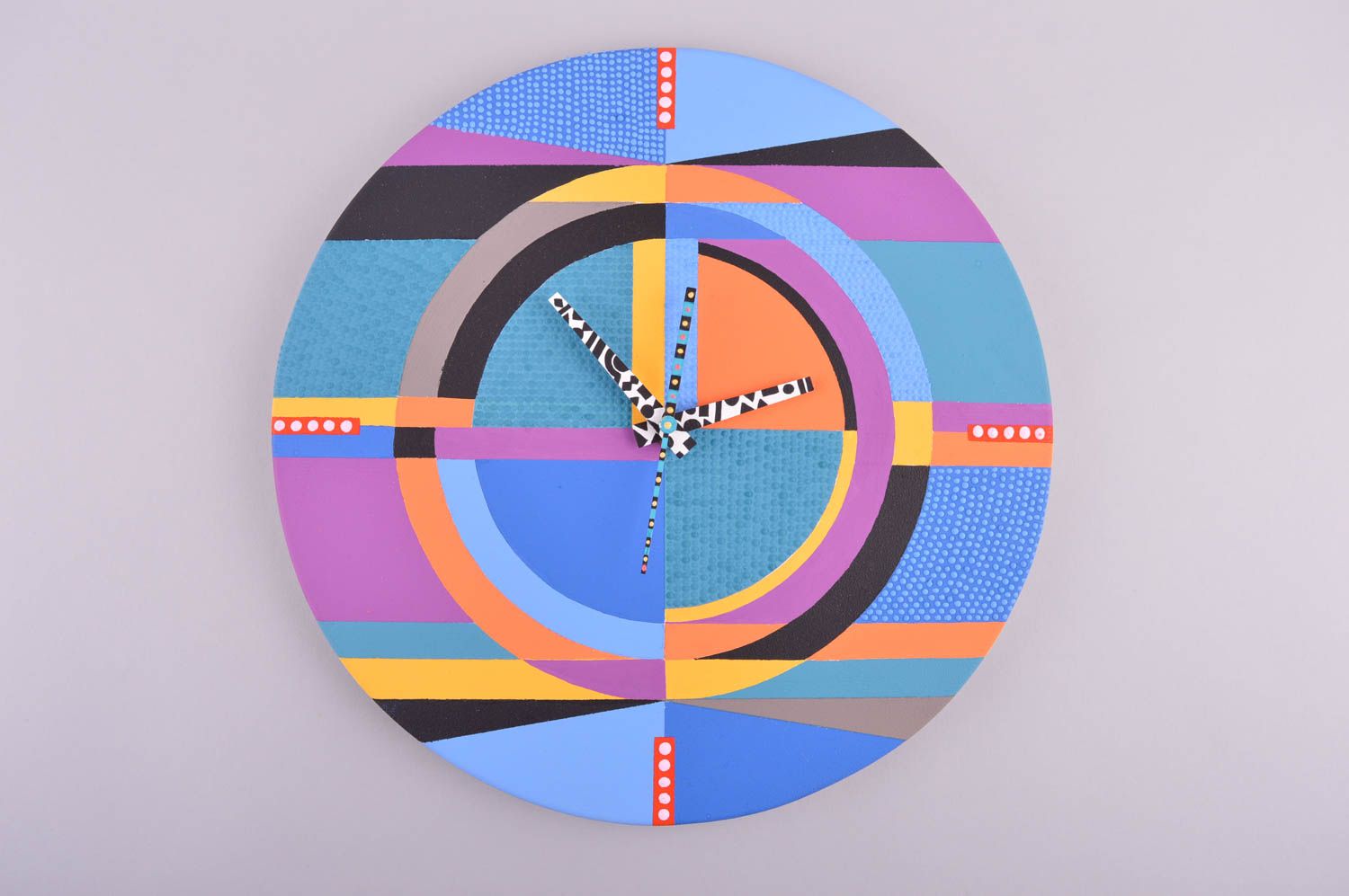Horloge murale ronde faite main en contreplaqué colorée Déco maison originale photo 2