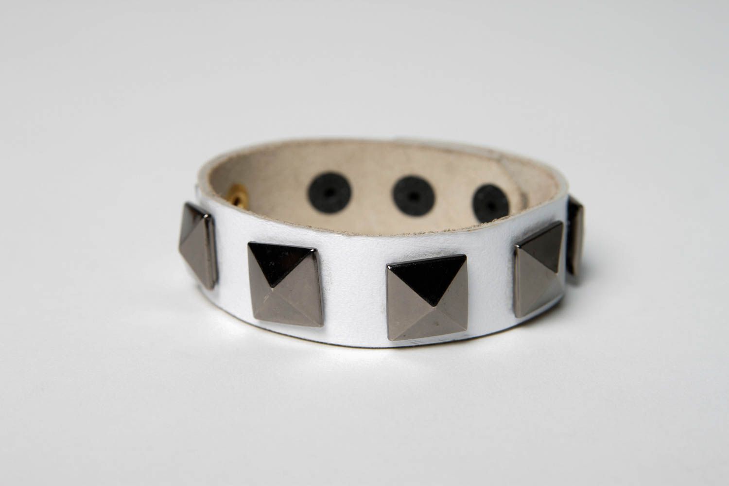 Handmade white leather bracelet stylish designer bracelet wrist jewelry photo 3