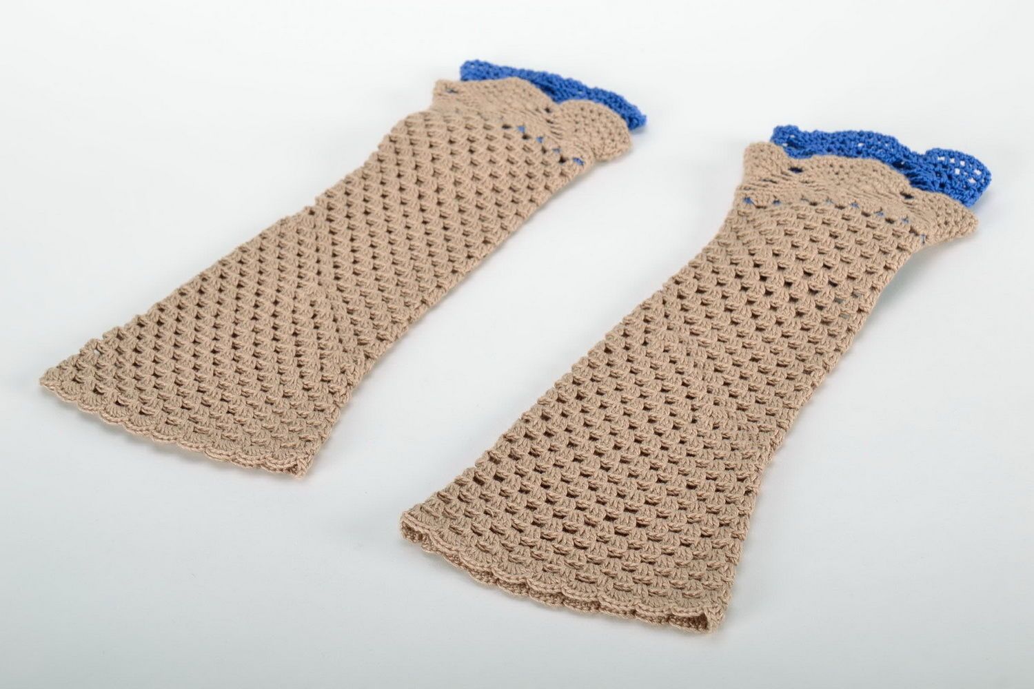 Mitaines tricotées à la main au crochet beiges photo 4
