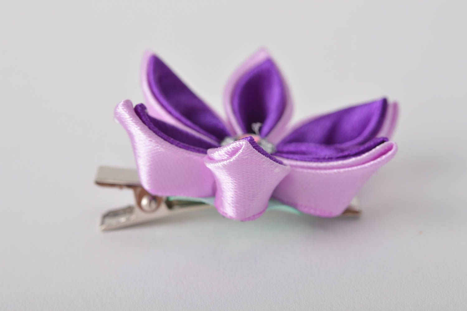 Haarspange Blume handmade Damen Modeschmuck Accessoire für Haare in lila schön foto 3