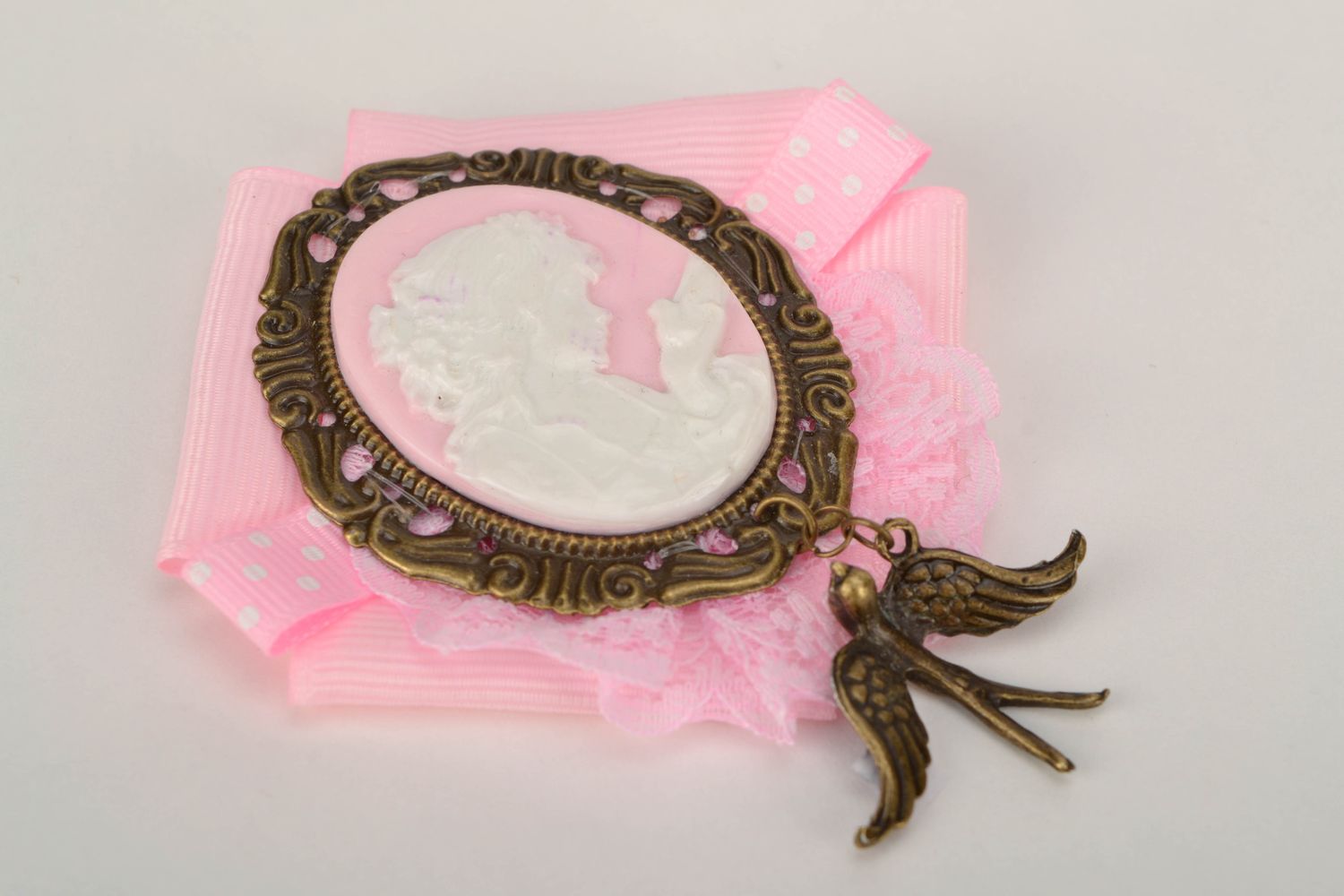 Polymer clay cameo brooch with ribbon and lace photo 3