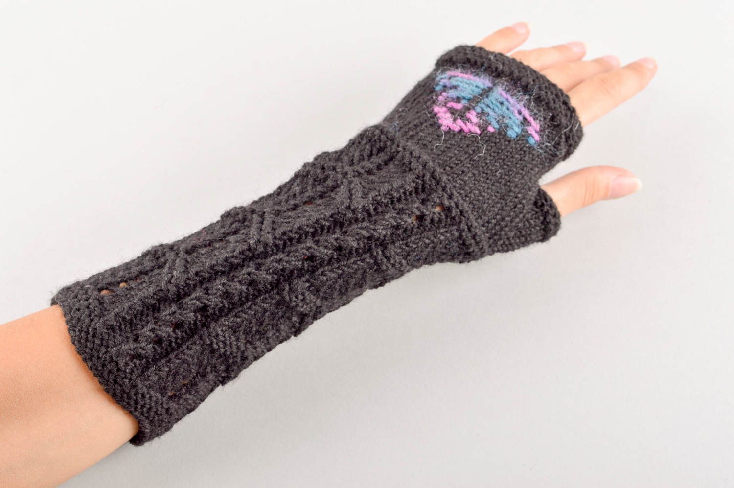 Вязаные митенки ручной работы вязаный аксессуары женские перчатки серые теплые фото 5