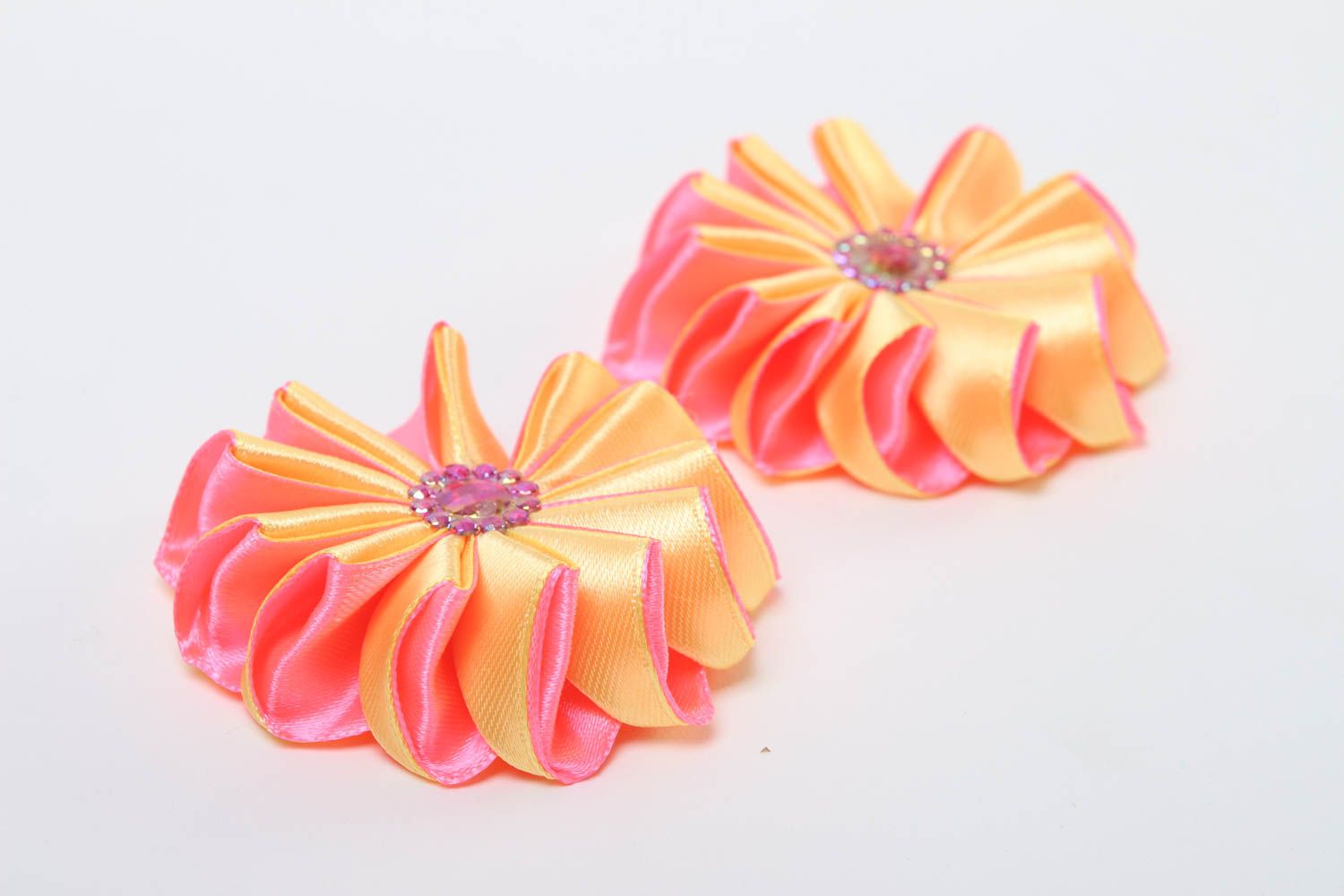 Kanzashi technique flowers of satin ribbons unusual flowers fittings for jewelry photo 3