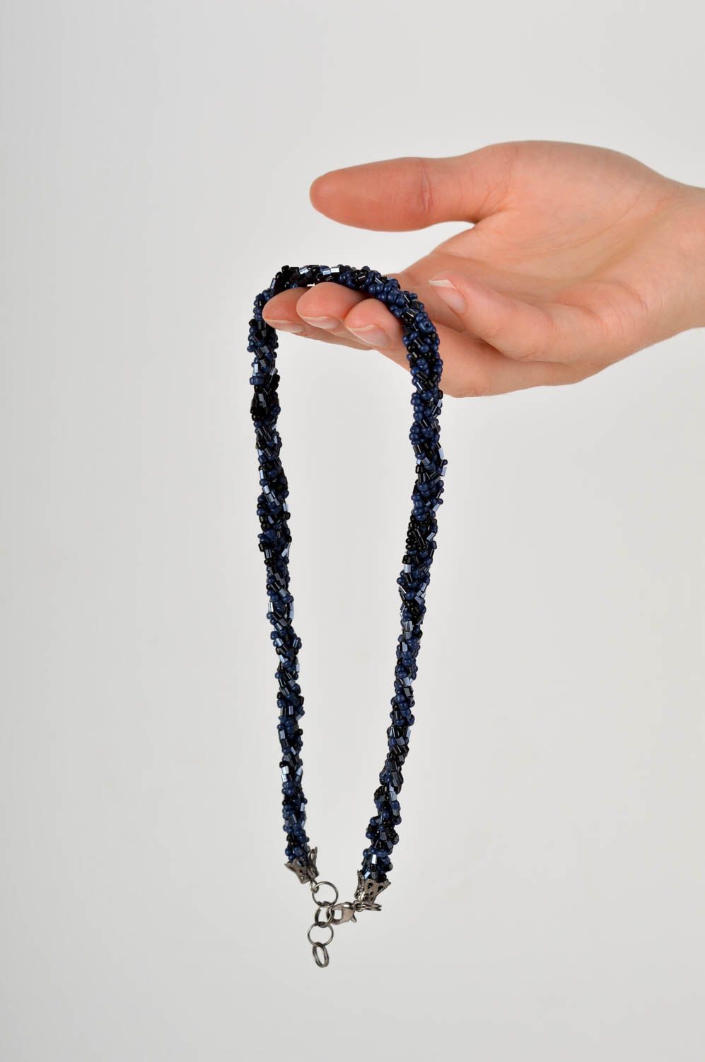 Колье из бисера украшение ручной работы ожерелье из бисера темное необычное фото 5