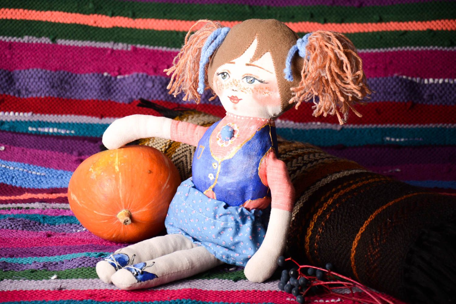 Handmade Designer Puppe im Rock Stoff Spielzeug künstlerische schöne Puppe  foto 1