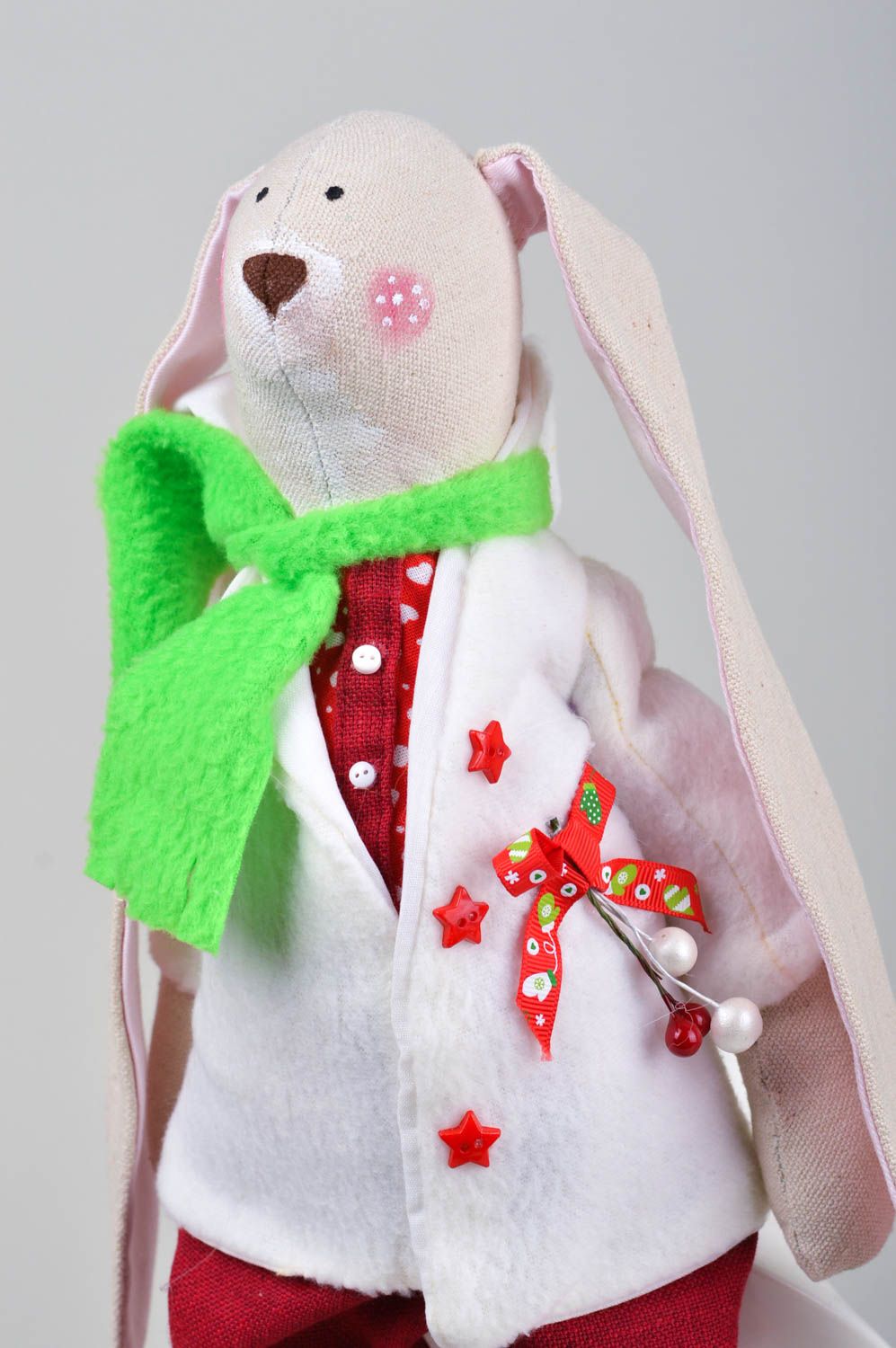 Мягкая игрушка ручной работы игрушка заяц в костюме текстильный декор для дома фото 1